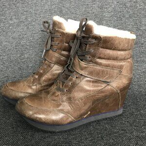 Koolaburra Womens Size 9 B Brown Leather Fur Lined Lace Up Wedge Sneaker Boots